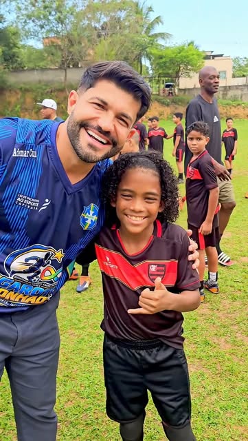 Aluno e fundador no campo